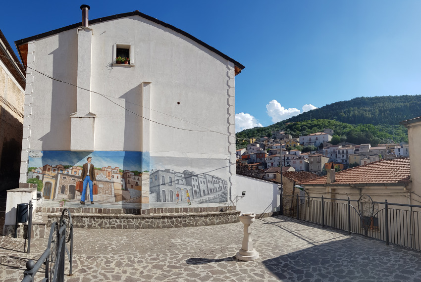 Sassano Piazzetta dell'emigrante