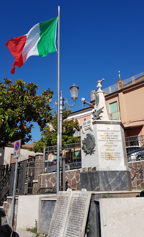 Sassano monumento ai caduti
