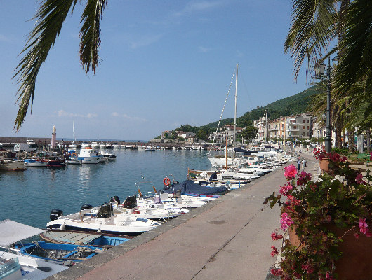 Porto di Scario nel Cilento
