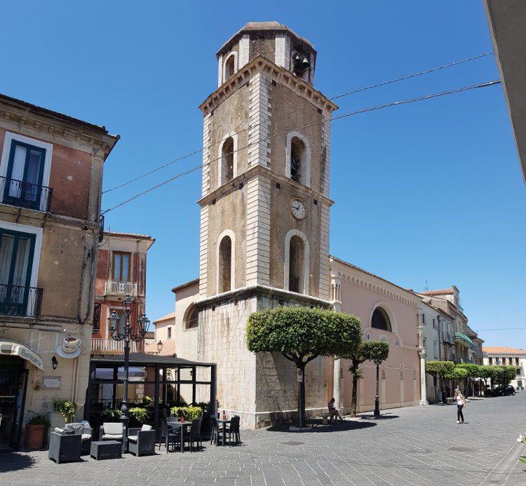 Teggiano Campanile della Cattedrale di Santa Maria Maggiore e San Michele Arcangelo