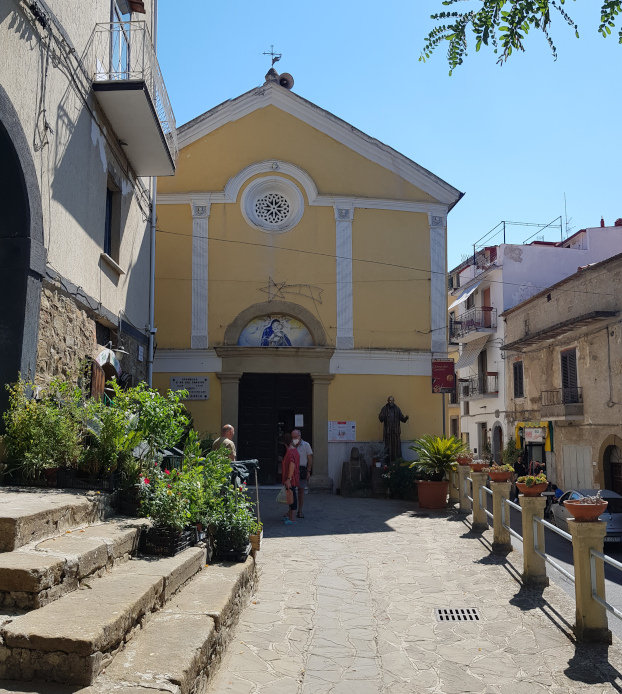 Villa_Silentina chiesa della Madonna del Carmine