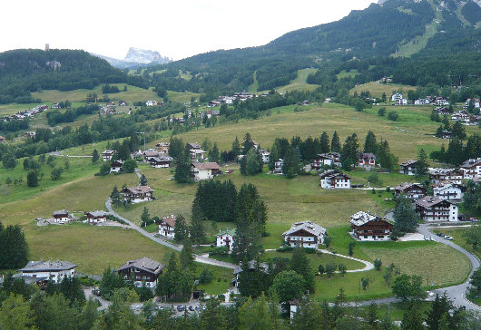 Le frazioni villaggi di Col Mortisa Crignes del comune di Cortina d'Ampezzo