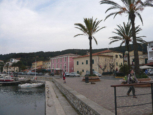 Lungomare di Cavo