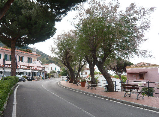 Chiessi: Via della Chiesa