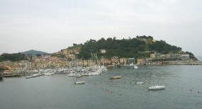La costa di Porto Azzurro