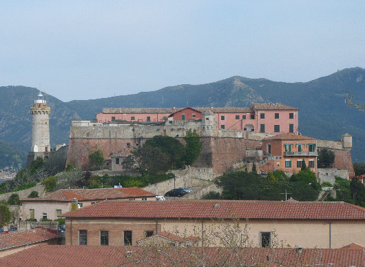 Faro e Forte stella di Portoferraio