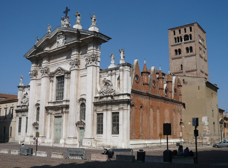 FOTO del DUOMO di MANTOVA