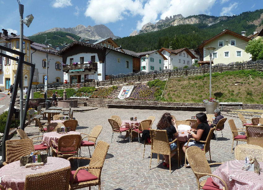 Un Bar a Vigo di Fassa