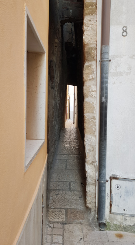 Vicolo stretto di Termoli a Rejecelle