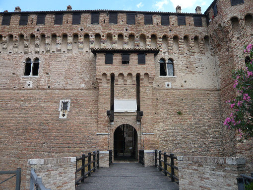 Porto d'ingresso alla Rocca Demaniale di Gradara