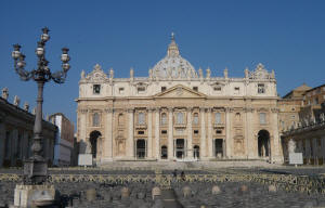 Facciata della Basilica di San Pietro