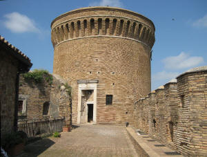 Interno del castello di Ostia