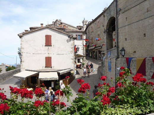 Piazzetta Placito Peretrano