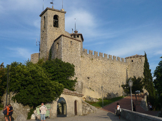 La Torre vista dalla Salita alla Rocca