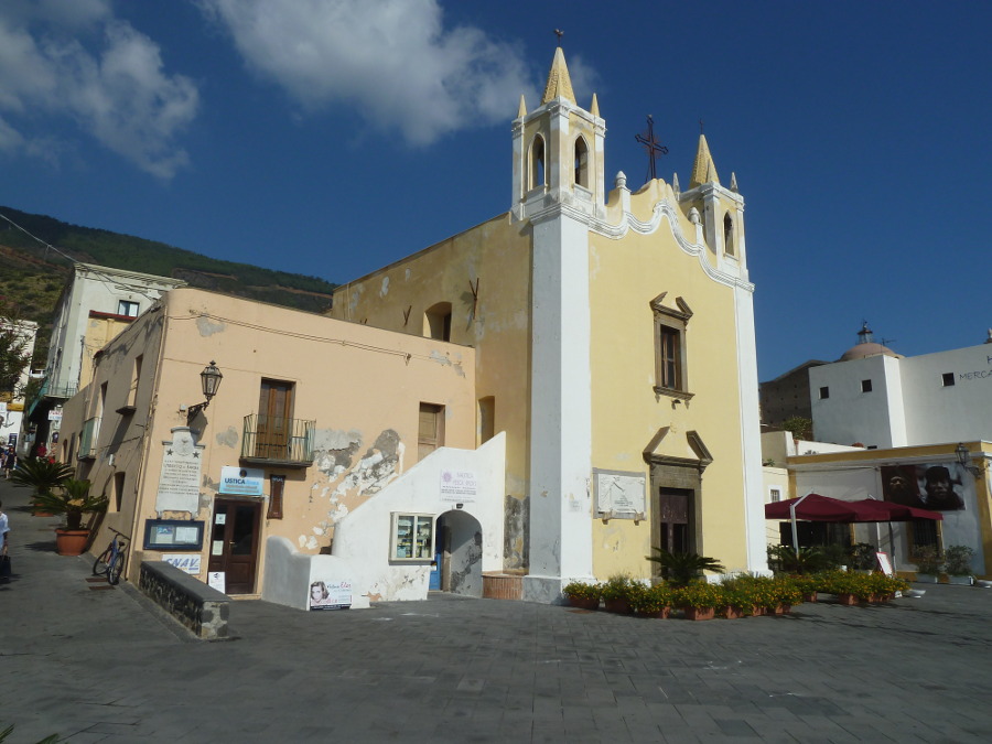 Salina Parrocchia Santa Maria Addolorata