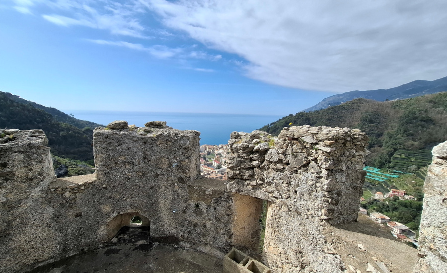 Maiori veduta dal Castello di Thoro Plano