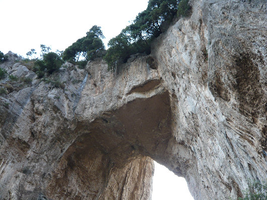 Sommità del buco di Montepertuso