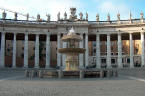Punto di allineamento delle colonne del colonnato di S.Pietro