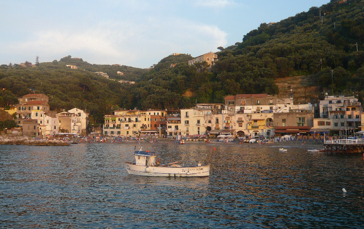 Marina_di_Puolo