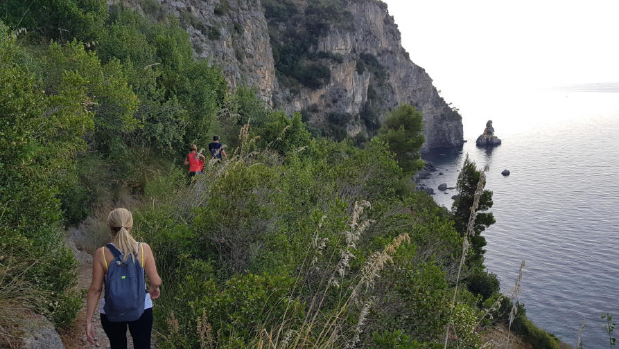 Sentiero per spiaggia di Tordigliano