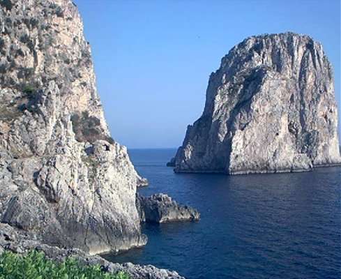 Tragara: ai diedi dei Faraglioni di Capri