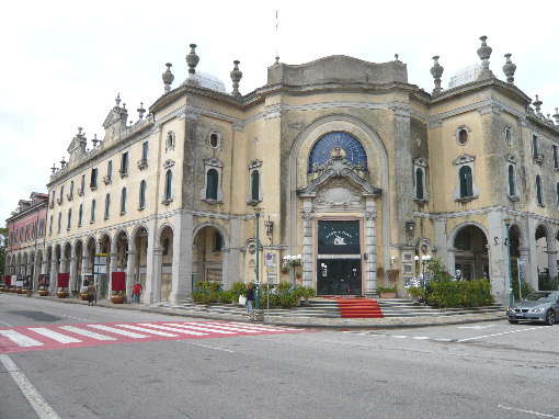 Palazzo in Piazzale del Casinò